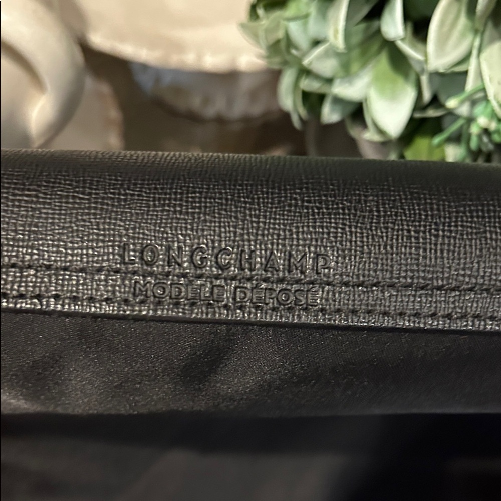 Longchamp Black Women's Tote Bag - Picture 4 of 5